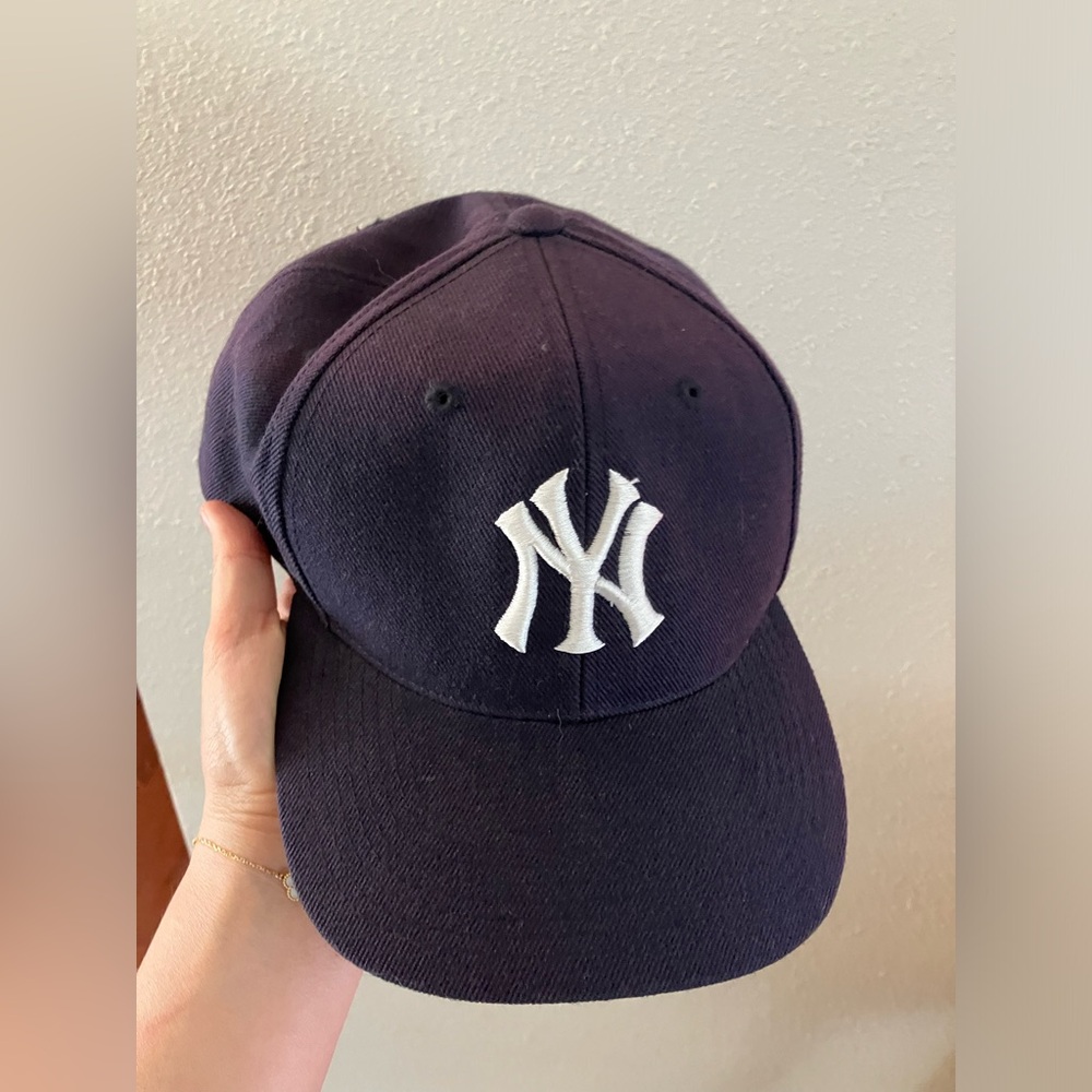 New York Yankees Baseball Cap (imperfect) Logo